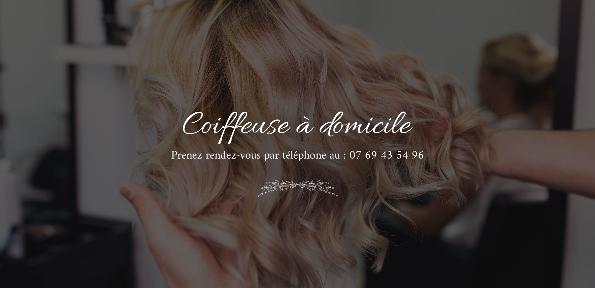 Coiffure femme cheveux blond
